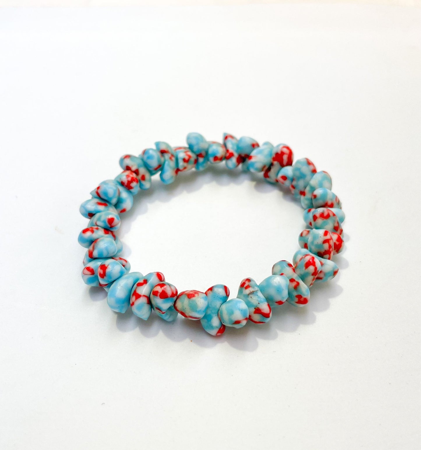 Bracelet extensible en perles de verre fait main Fresi