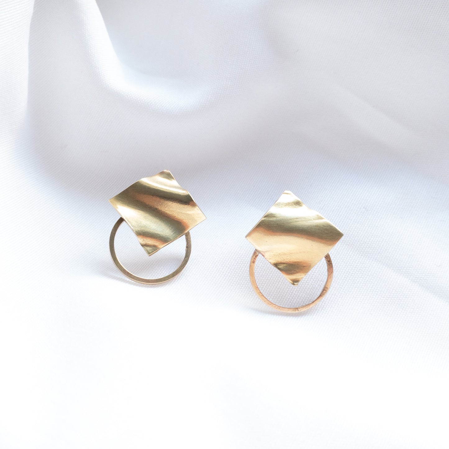 Kaso Handmade Geometric Gold Studs Earrings
