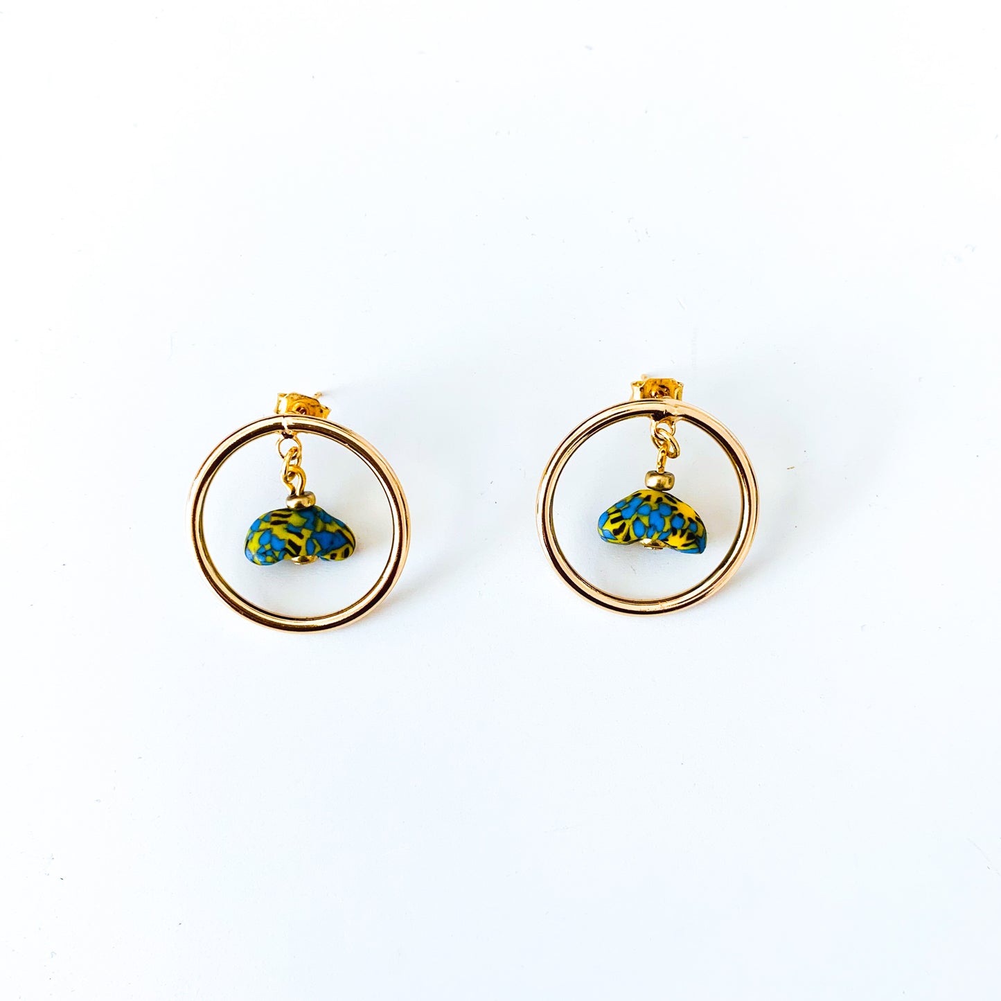 Boucles d'oreilles à tige Rikiah (bleu)