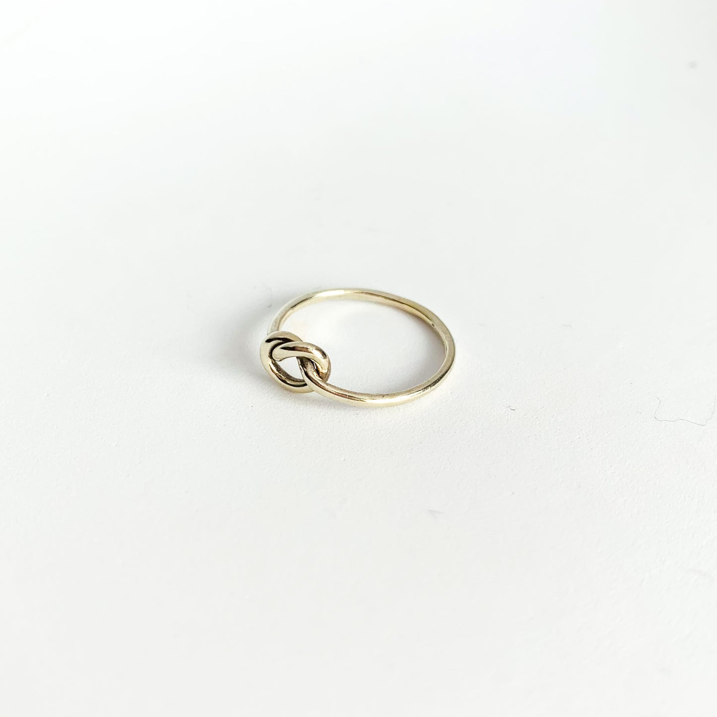 9ct White Gold Knots of Love Ring