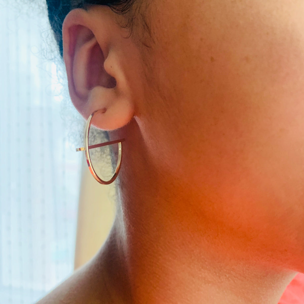 Boucles d'oreilles créoles dorées de luxe