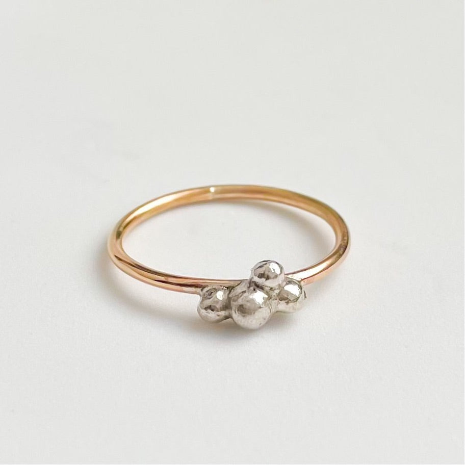 Bubbles Cluster Ring