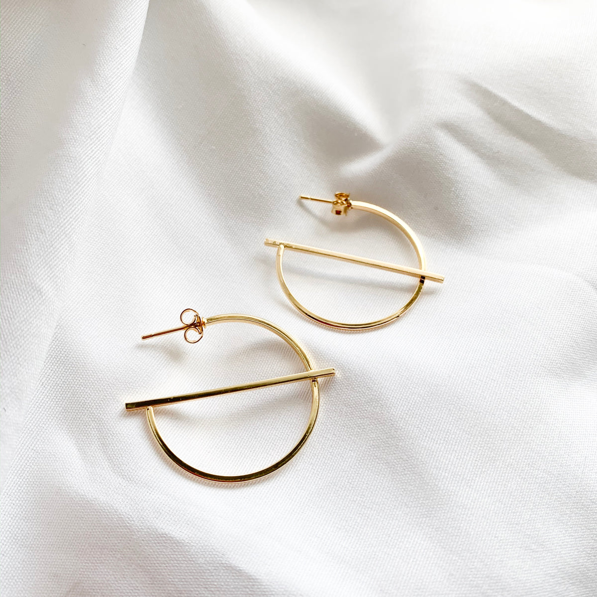 Boucles d'oreilles créoles dorées de luxe