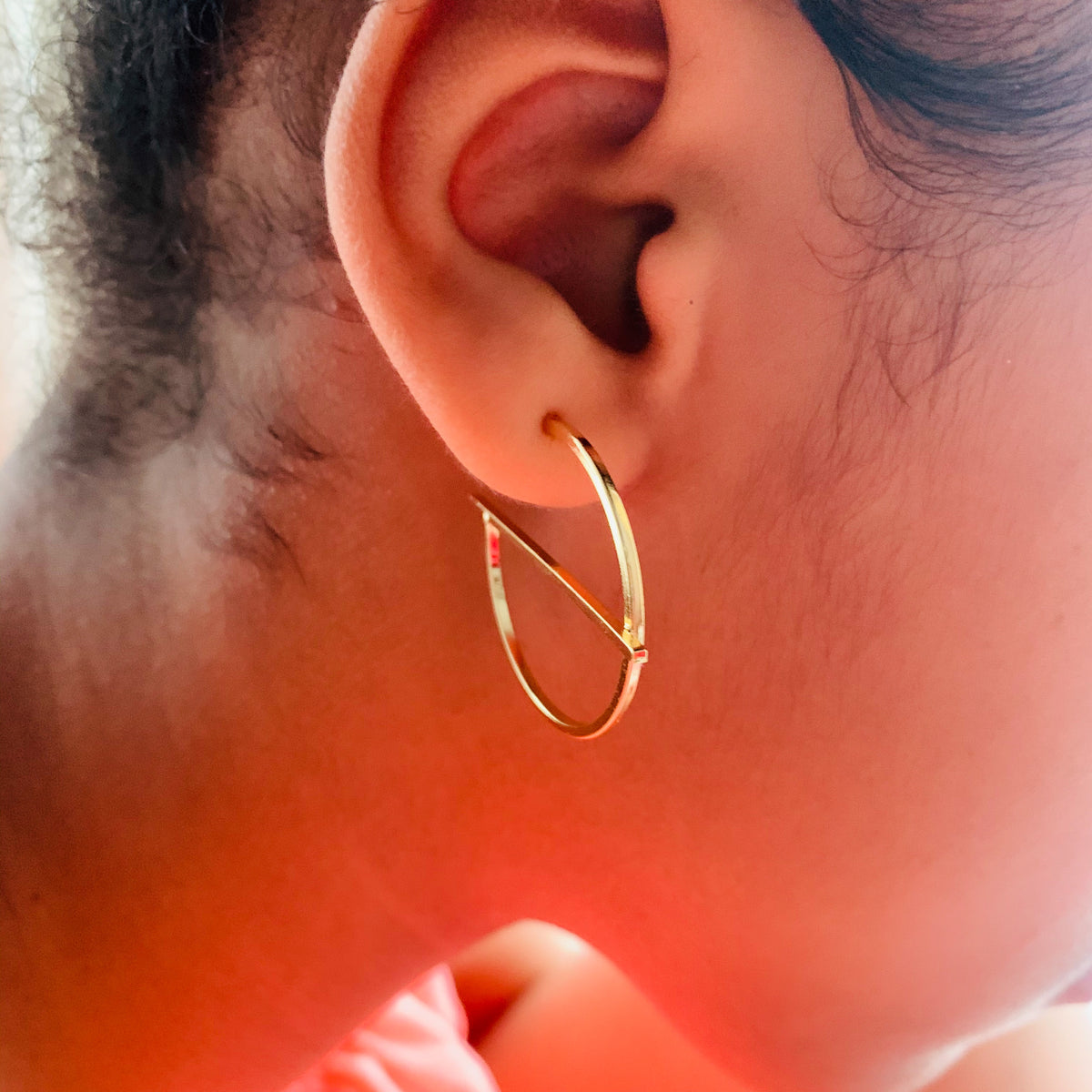Boucles d'oreilles créoles dorées de luxe